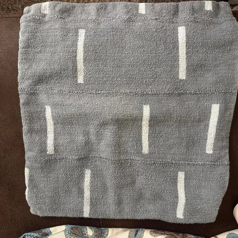 African mud cloth Zippered pillow sham Grey and White Soft-furnishings-textiles